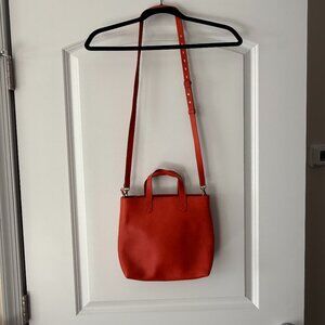 Madwell Zip Top Transport Crossbody in Red